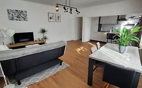 Spacious 63Qm Flat Plus Private Balcony